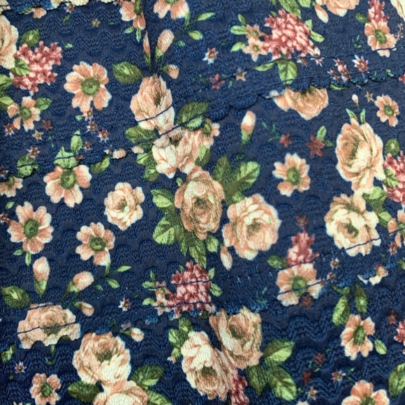 ⭐️3/$15⭐️ Sans Souci Navy Floral Strapless Dress - Picture 4 of 8